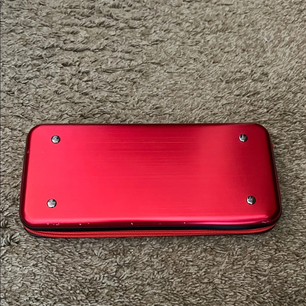 Red Nintendo Switch Carrying Case - Picture 4 of 6